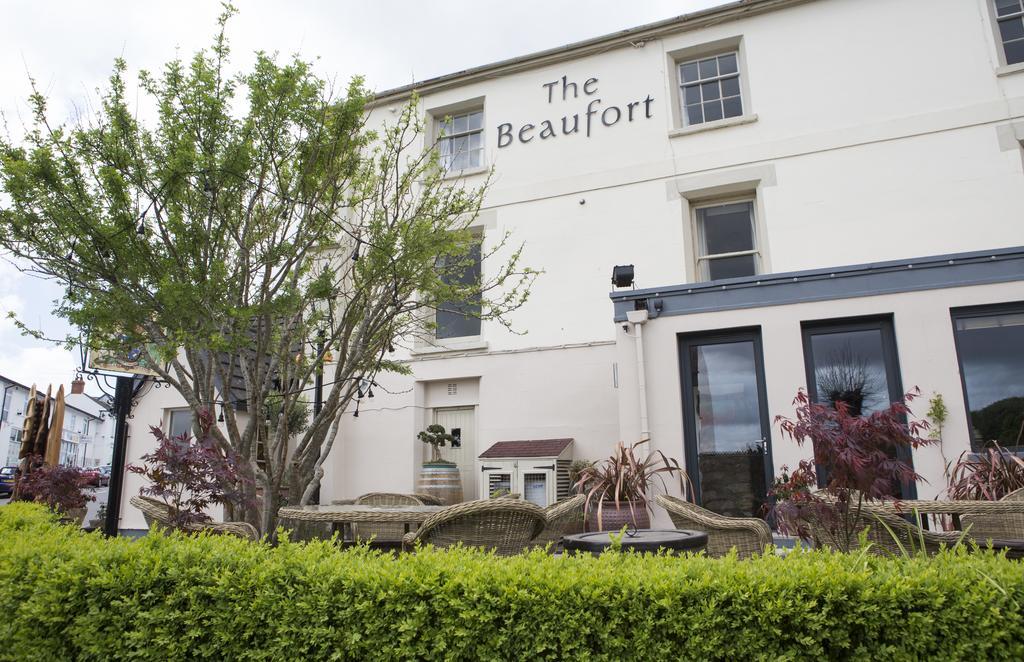 The Beaufort, Raglan Hotel Buitenkant foto